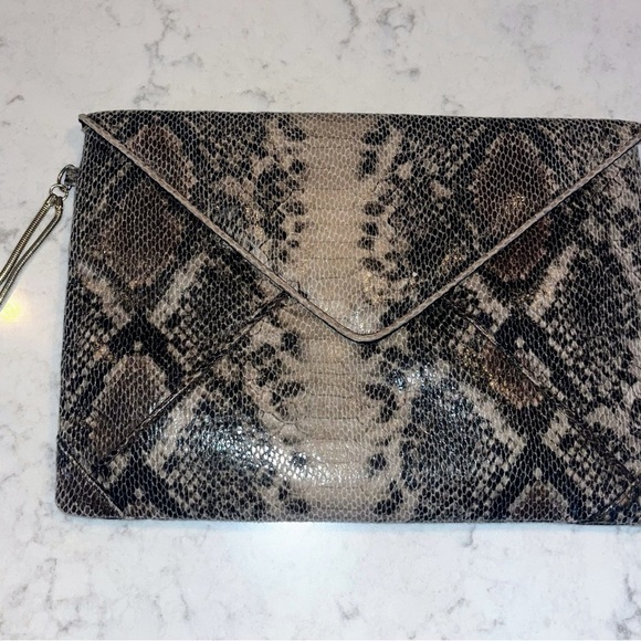 French Connection Black and Cream Snakeskin Clutch - Picture 3 of 13
